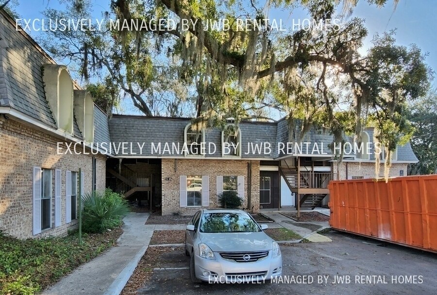 Primary Photo - 851 Bert Rd