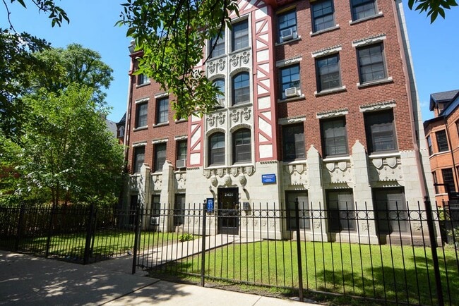 Building Photo - 2410 N Kedzie Blvd