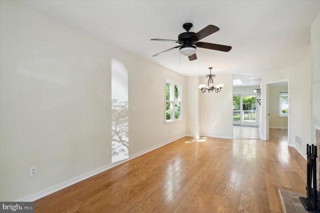 Building Photo - 4701 Cara Ct