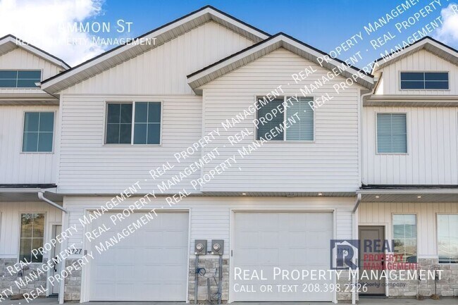 Foto del edificio - MOVE IN SPECIAL - BRAND NEW 3 bed 2.5 Bath...
