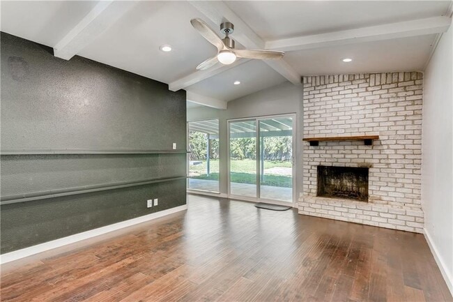 Foto del edificio - 7212 S Brook Dr