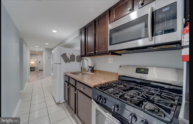 Foto del edificio - 325 57th St NE