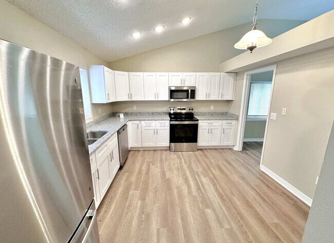 Foto del edificio - 1911 Coral Tree Ct