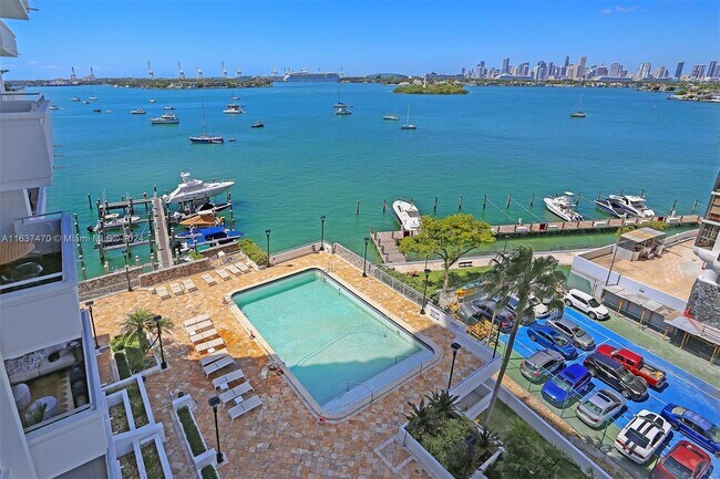 Foto del edificio - 11 Island Ave