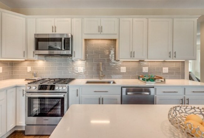 Building Photo - 107 Warren St