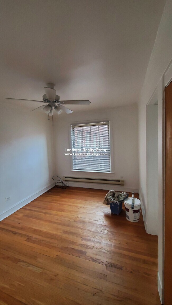 Foto del edificio - 3261 W Wrightwood Ave