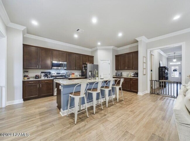 Building Photo - 116 Spider Lily Ln