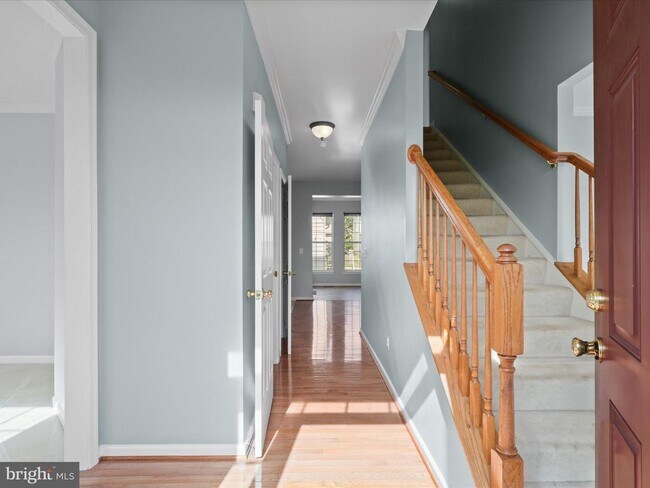 Building Photo - 6713 Selbourne Ln