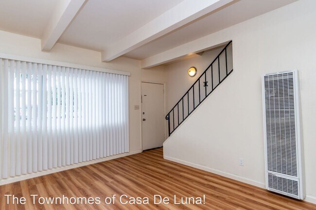 Foto del edificio - 22189-22211 S Garden Ave