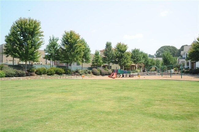 Foto del edificio - 428 Bill Kennedy Wy SE