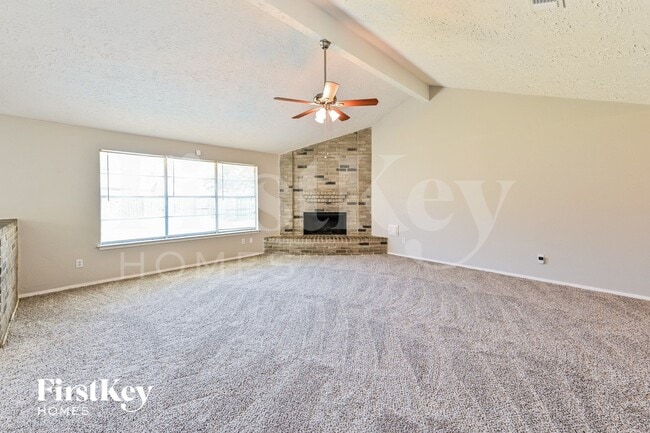 Foto del edificio - 8403 Rustwood Ct