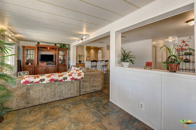 Foto del edificio - 73070 Ridge Cir