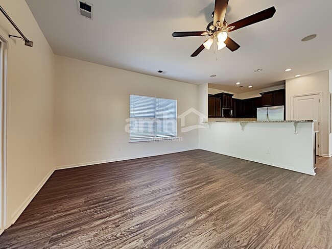 Building Photo - 332 Drayton Pl Dr