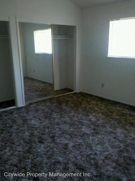 Building Photo - 3 br, 2 bath House - 5413 PEPPER TREE LN,