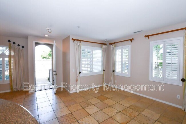 Foto del edificio - 3395 Shadetree Way