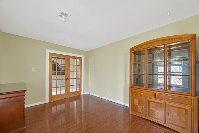Building Photo - 9123 Langdon Ln
