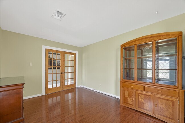 Foto del edificio - 9123 Langdon Ln