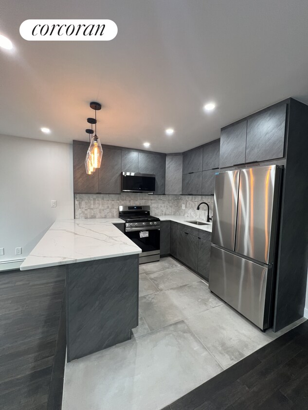 Foto principal - 59-90-90 58th Ave