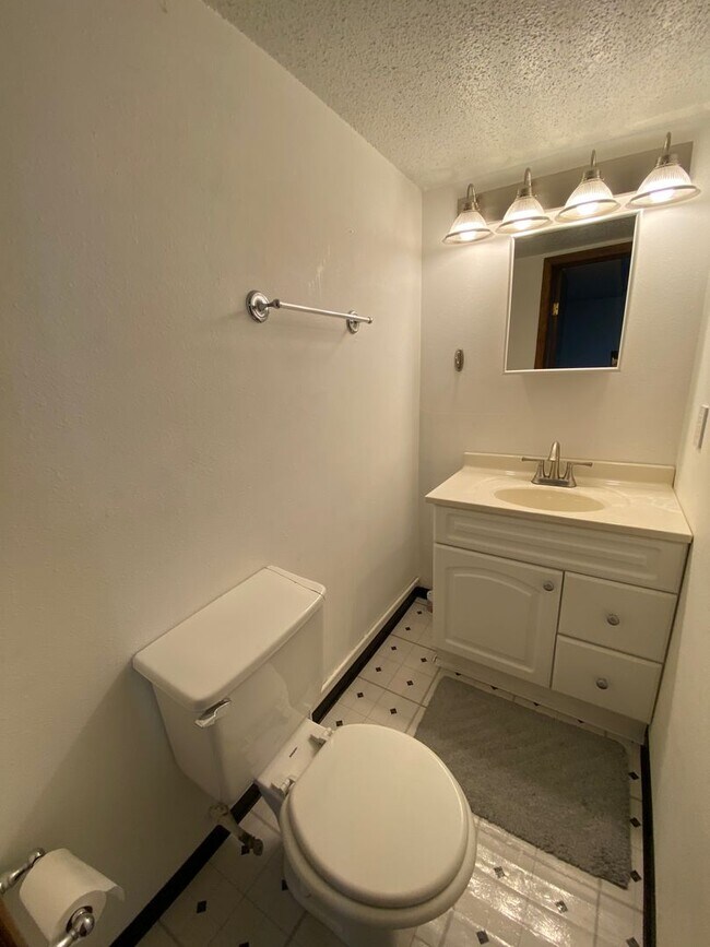 Foto del edificio - 719 N 22nd St.