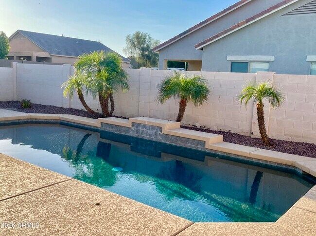 Foto del edificio - 17456 W Ashley Dr