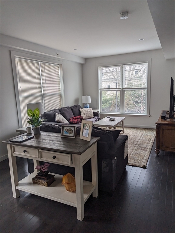 Foto principal - 3383 Washington St