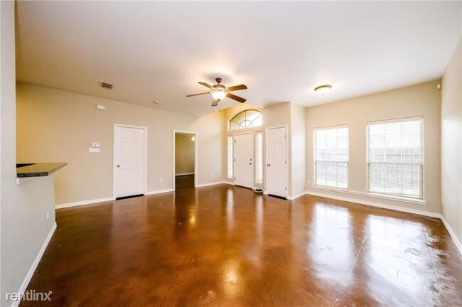Building Photo - 7502 S Padre Island Dr