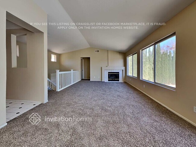 Foto del edificio - 40122 Denham Dr