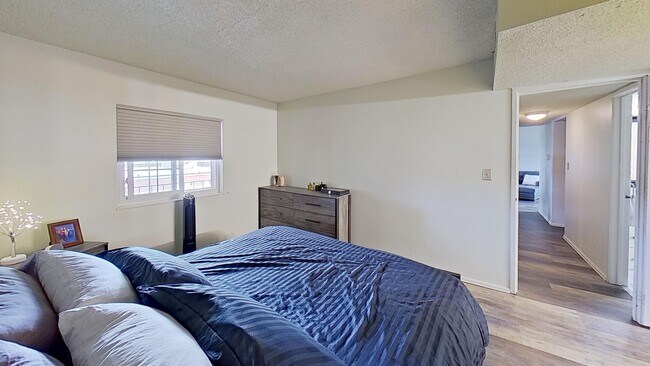 Foto del edificio - 6800 E Tennessee Ave