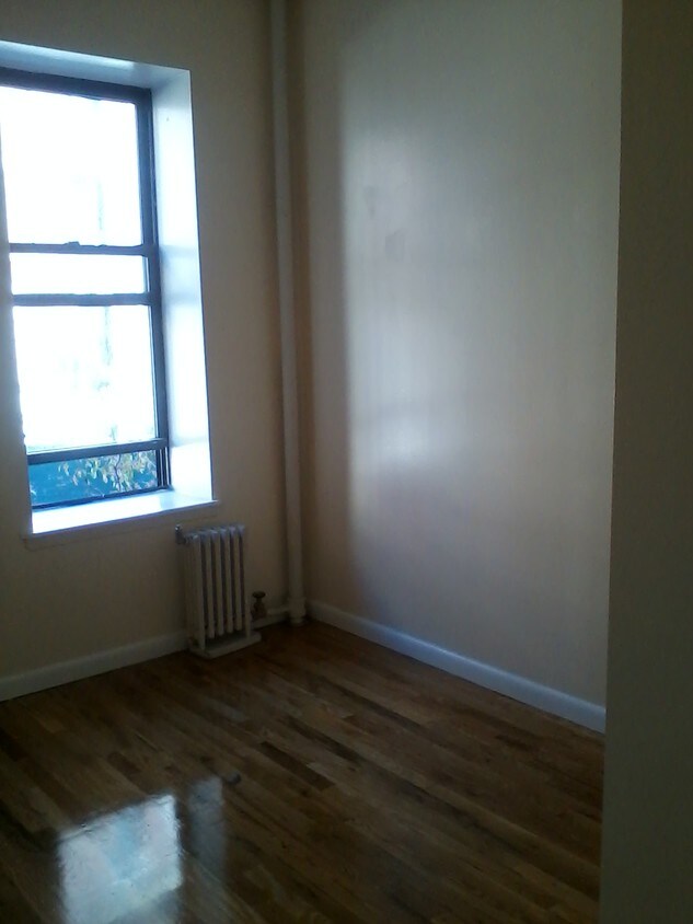 Foto principal - 251 W 100th St