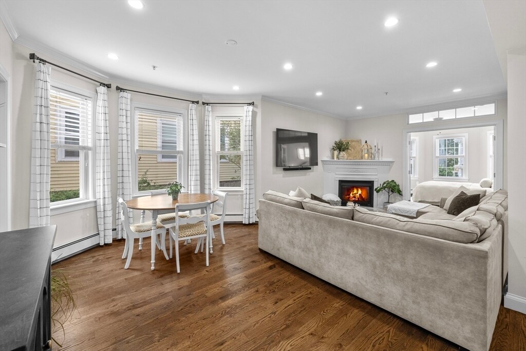 Foto principal - 465 Ashmont St