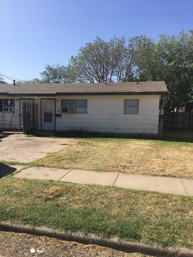 Primary Photo - 2101 39th St