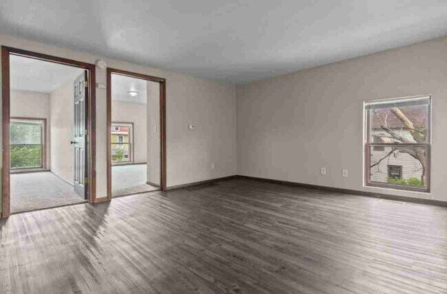Building Photo - 94 5th St