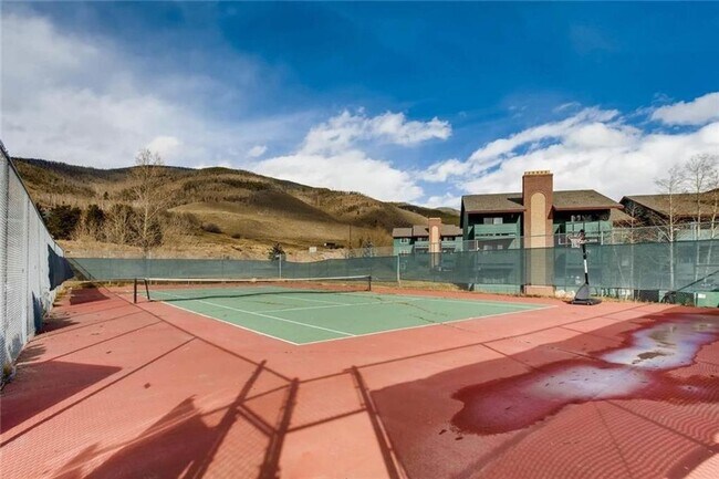 Building Photo - Long Term Rental- Dillon Valley West C202