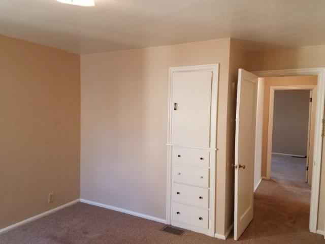 Building Photo - 2 bedroom in Billings MT 59102