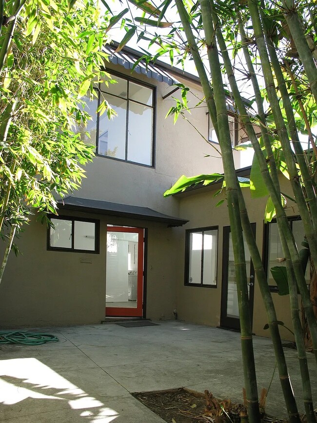 Building Photo - 1646 Preuss Rd