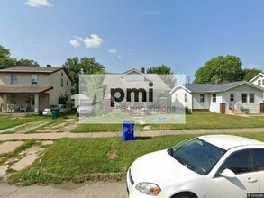 Building Photo - 2152 E Johns Ave