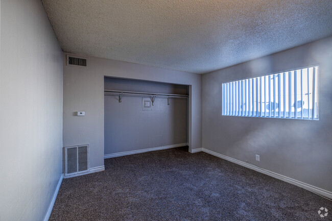 1BR, 1BA - 708SF - Primary Bedroom - Camino 2556