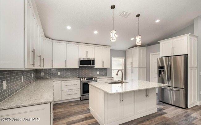 Building Photo - 3963 Palladian Way