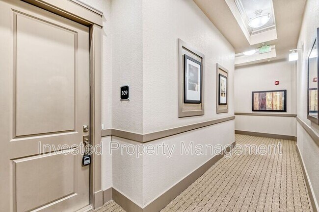 Foto del edificio - 305 Inverness Way S