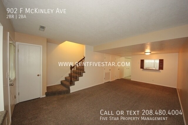 Foto del edificio - 902f McKinley Ave