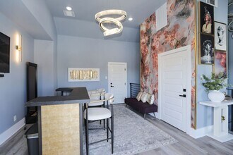 Building Photo - 5704 Fairdale Ln
