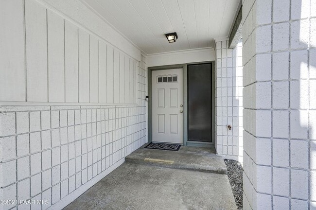 Building Photo - 6128 Antelope Villas Cir
