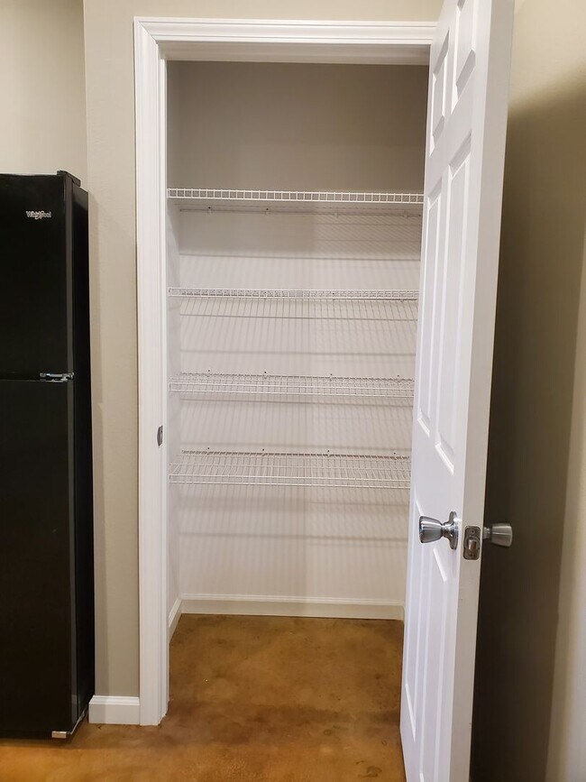 Foto del edificio - 2 Bedroom, 1 Bath apartment