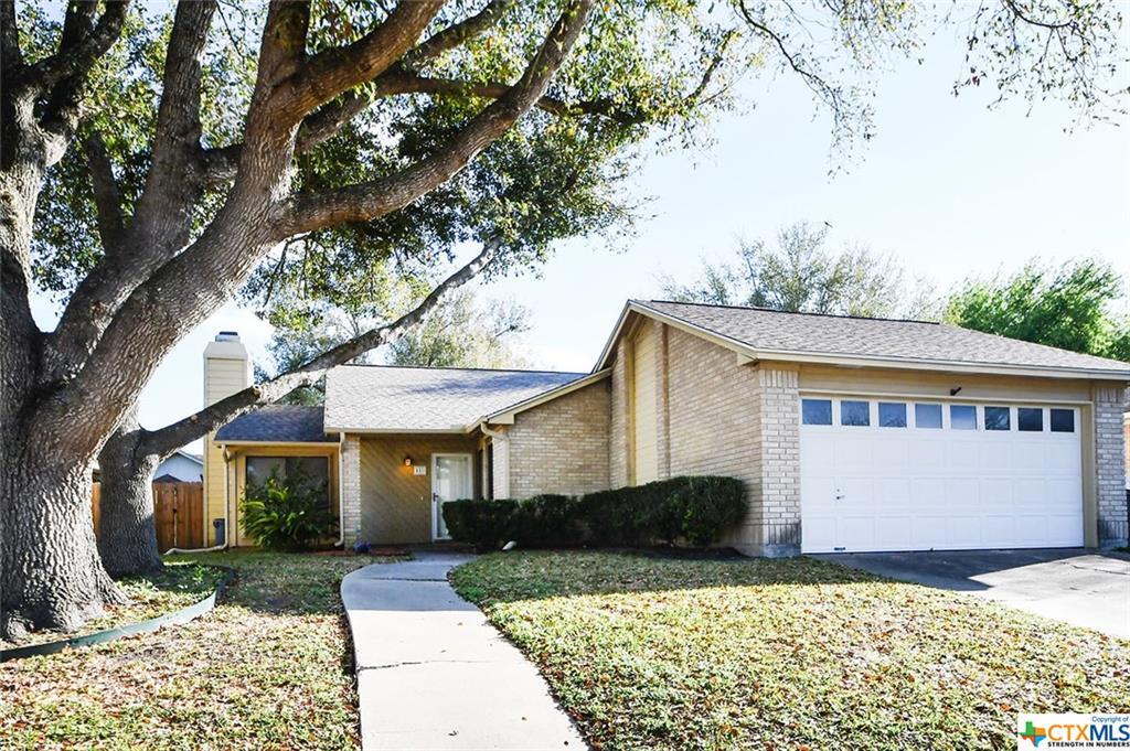 110 Queenswood Trail, Victoria, TX 77901 House for Rent in Victoria