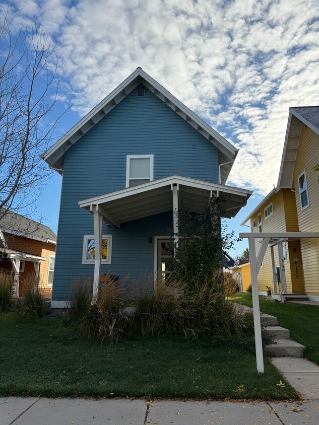 Primary Photo - Single Family Home for Rent in the Valley ...