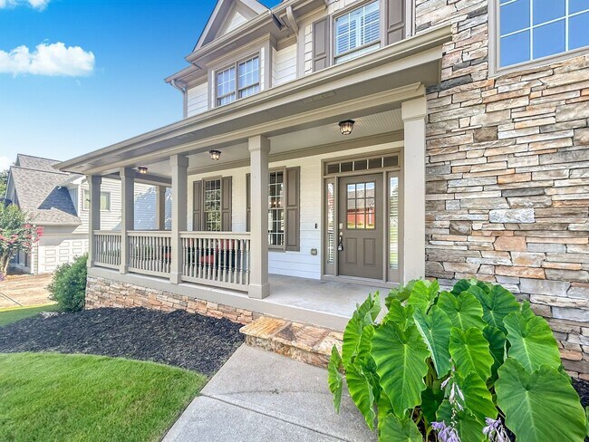 Building Photo - Stunning 5-Bedroom Executive Home in Kennesaw’s Preserve Falcon Hills!