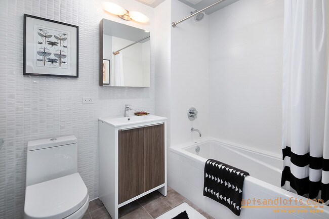Foto del edificio - 691 Marcy Ave