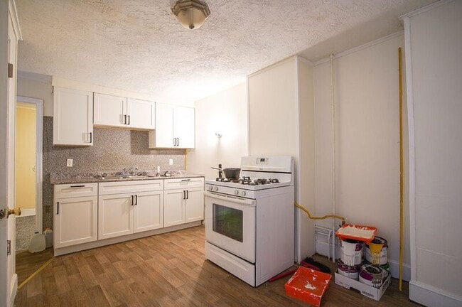 Photo - 32 Joy St Apartment