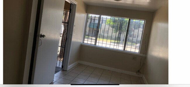 Foto del edificio - 11208 S Prairie Ave