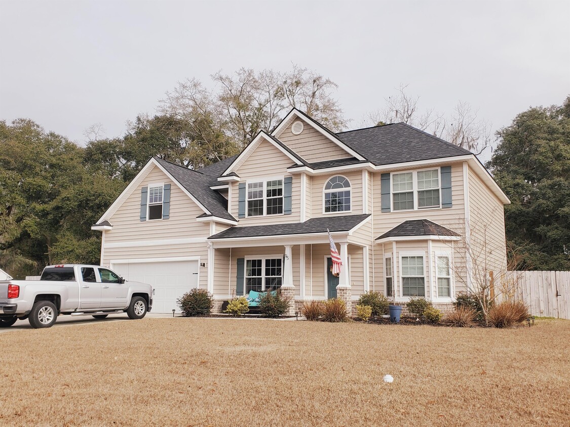 Primary Photo - 939 Pineland Ave